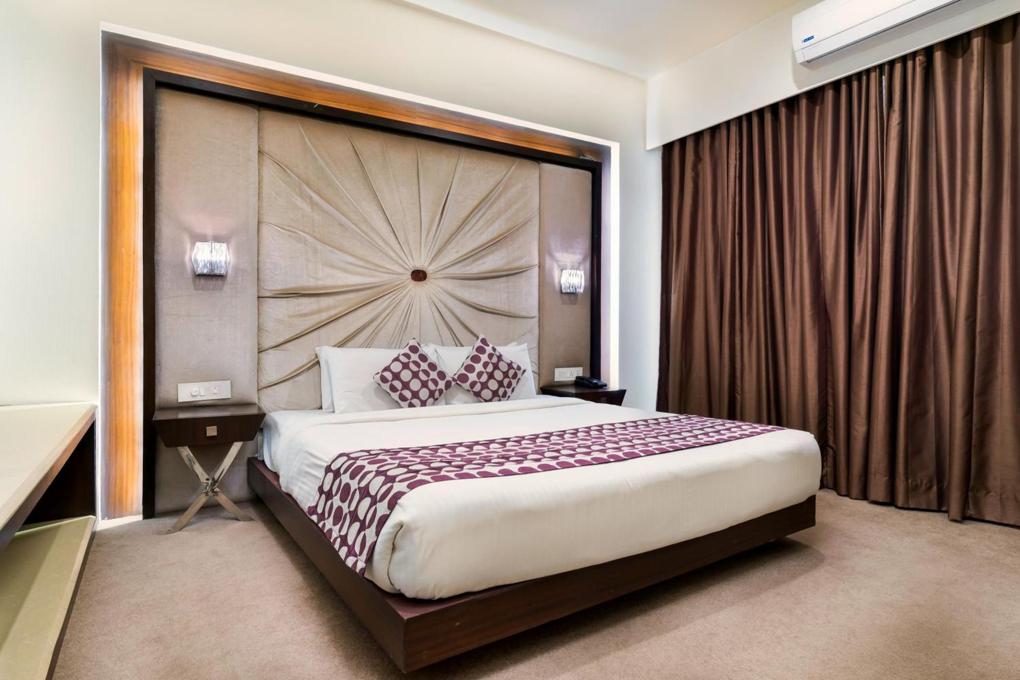 Hotel Ambience Plaza Jmd - Delhi Airport New Delhi Buitenkant foto